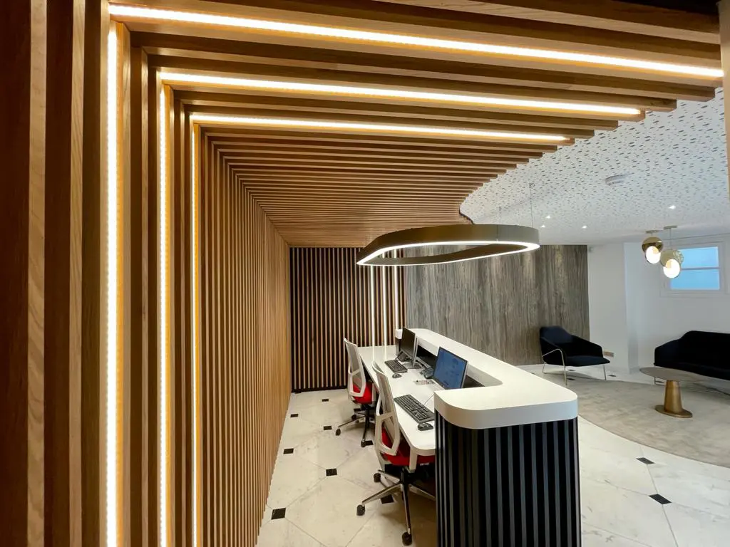 Maîtrise d'oeuvre pour la banque d'accueil du siège de la Caisse d'Epargne Ile de France